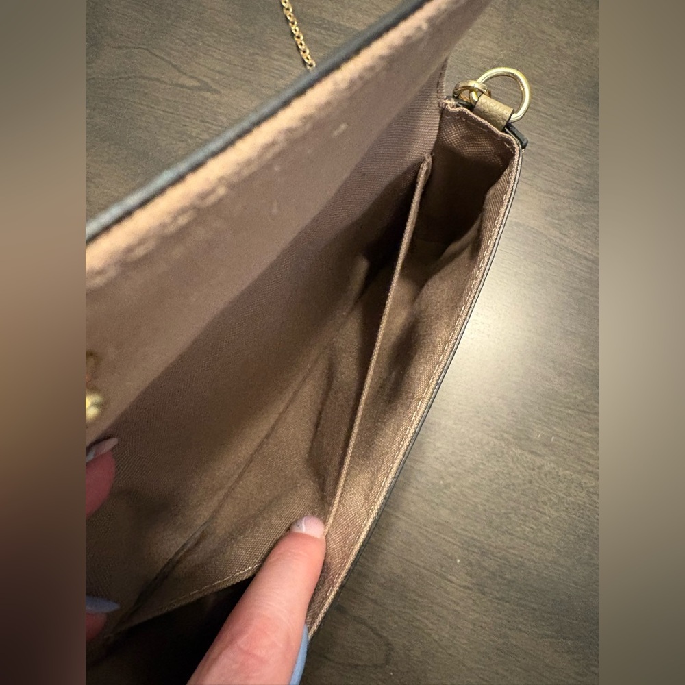 Louis Vuitton Pochette Felicie - Picture 6 of 16